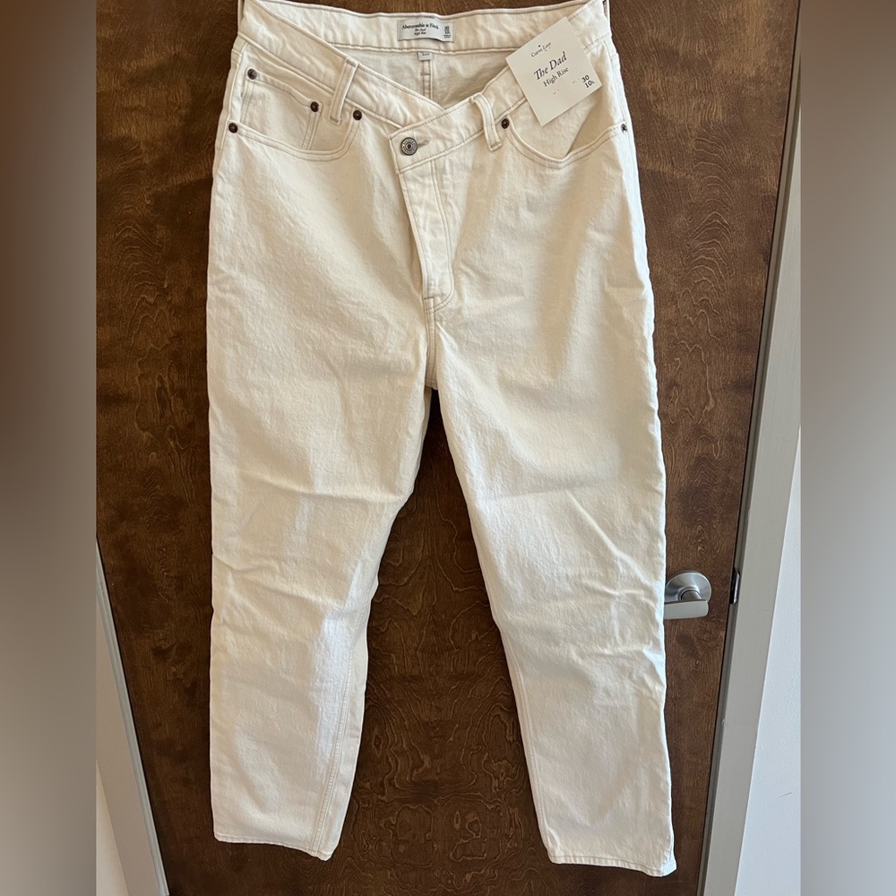 Abercrombie and Fitch Cream The Dad High Rise jeans